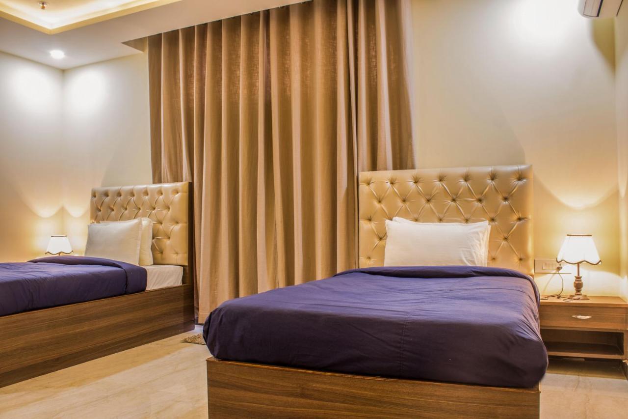 Hotel Lav Kush International Varanasi Bagian luar foto
